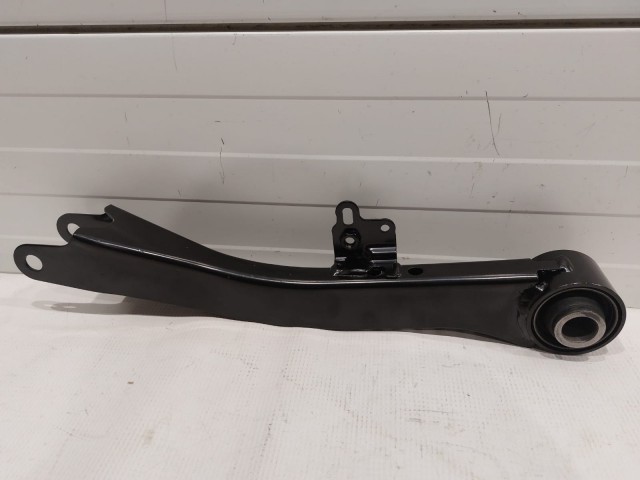 Trailing Arm (Right)
